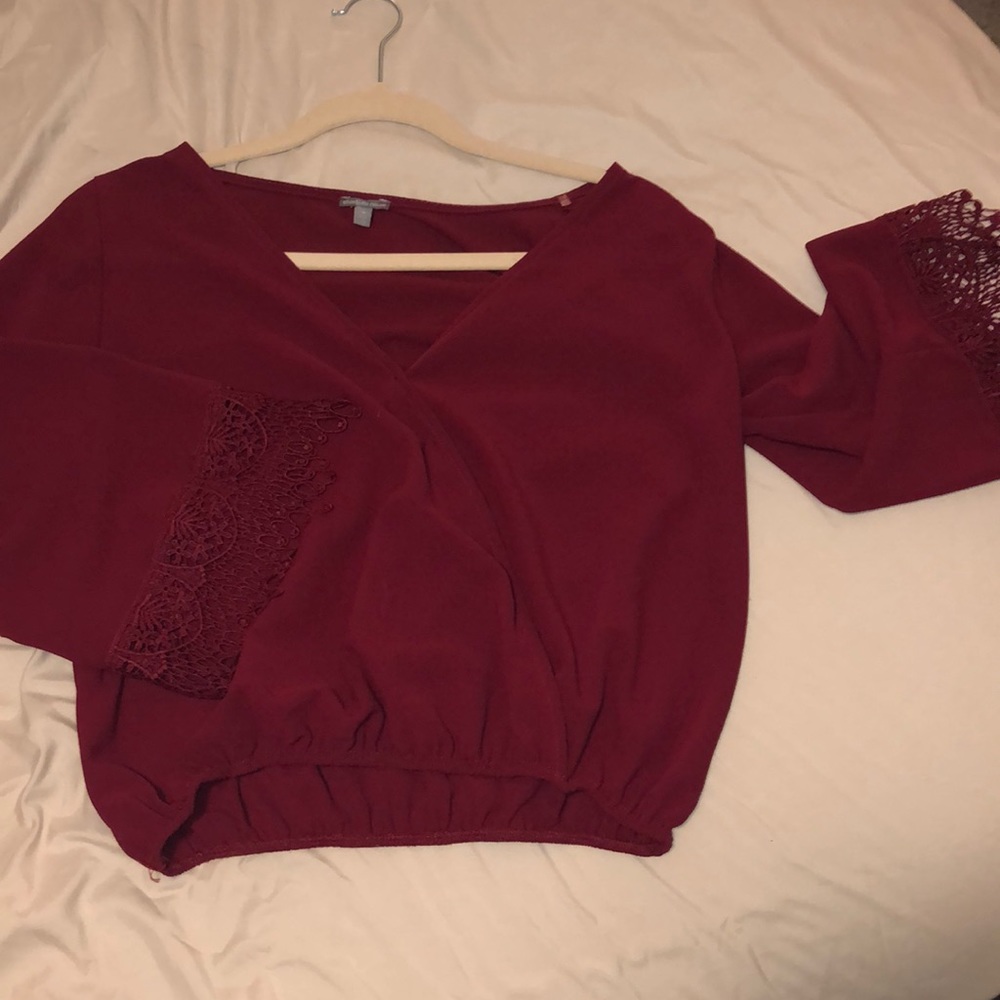 ❤️4/$10 charlotte russe cute v neck top